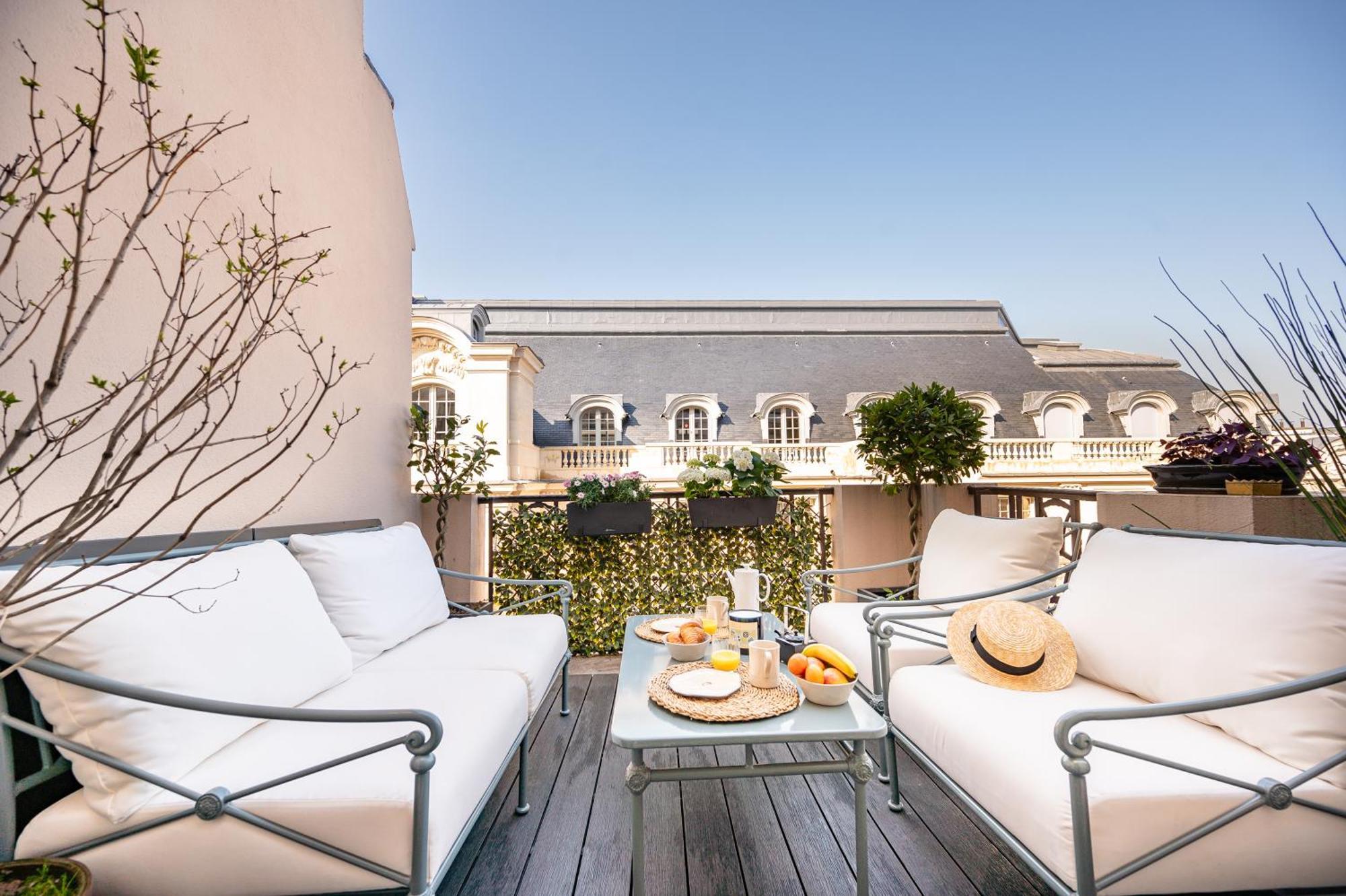 Superb Flat With Terrasse & 24-7 Security In The Heart Of Paris! Paris