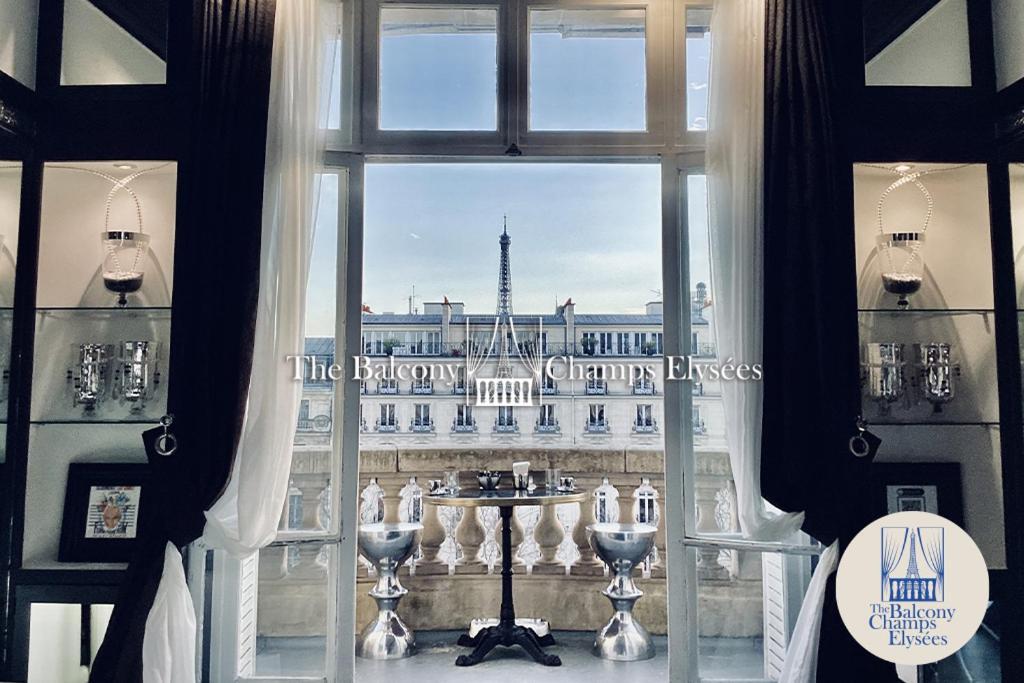 The Balcony Avenue Champs-elysees Apartment Paris