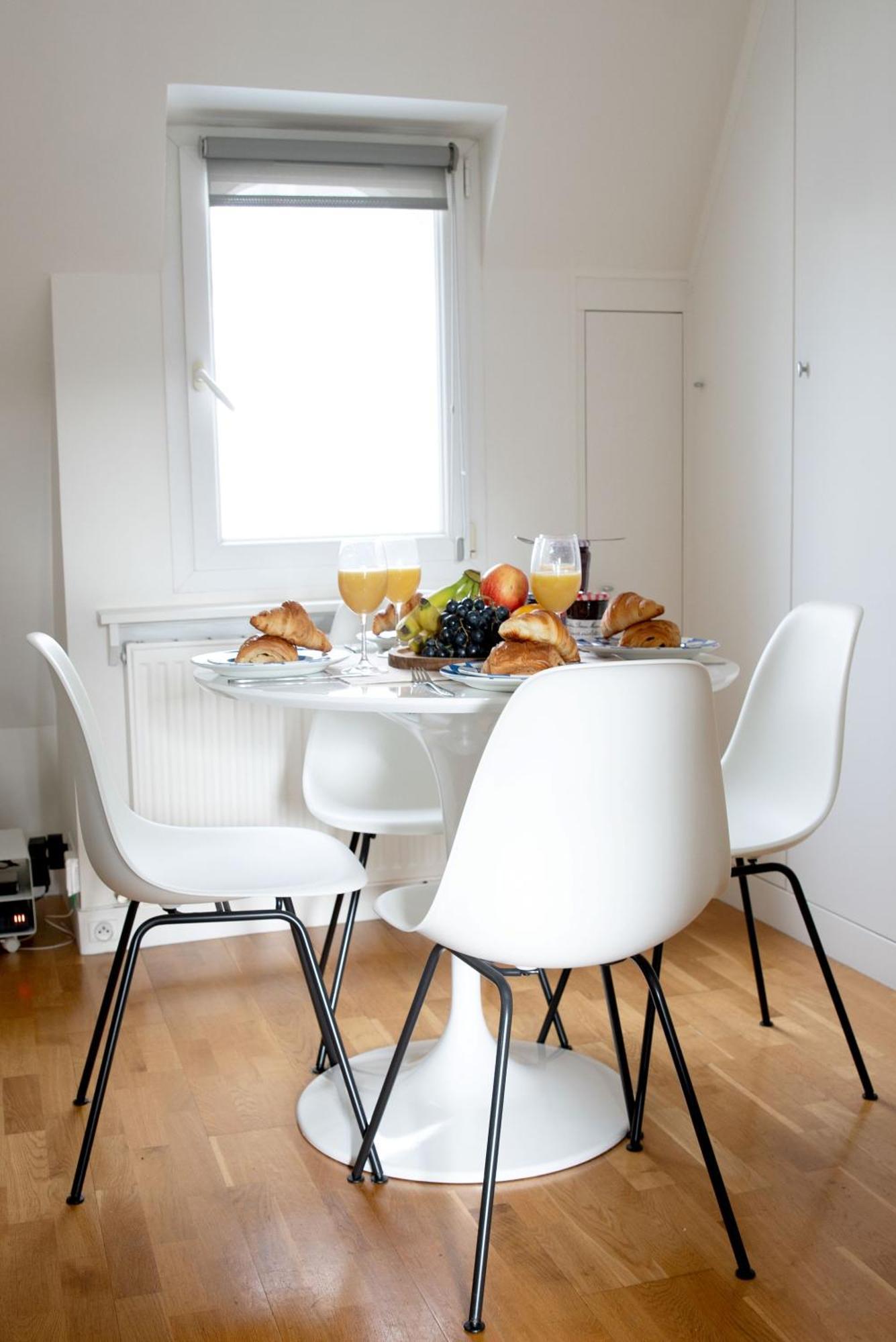 Eiffel 2br Avenue *