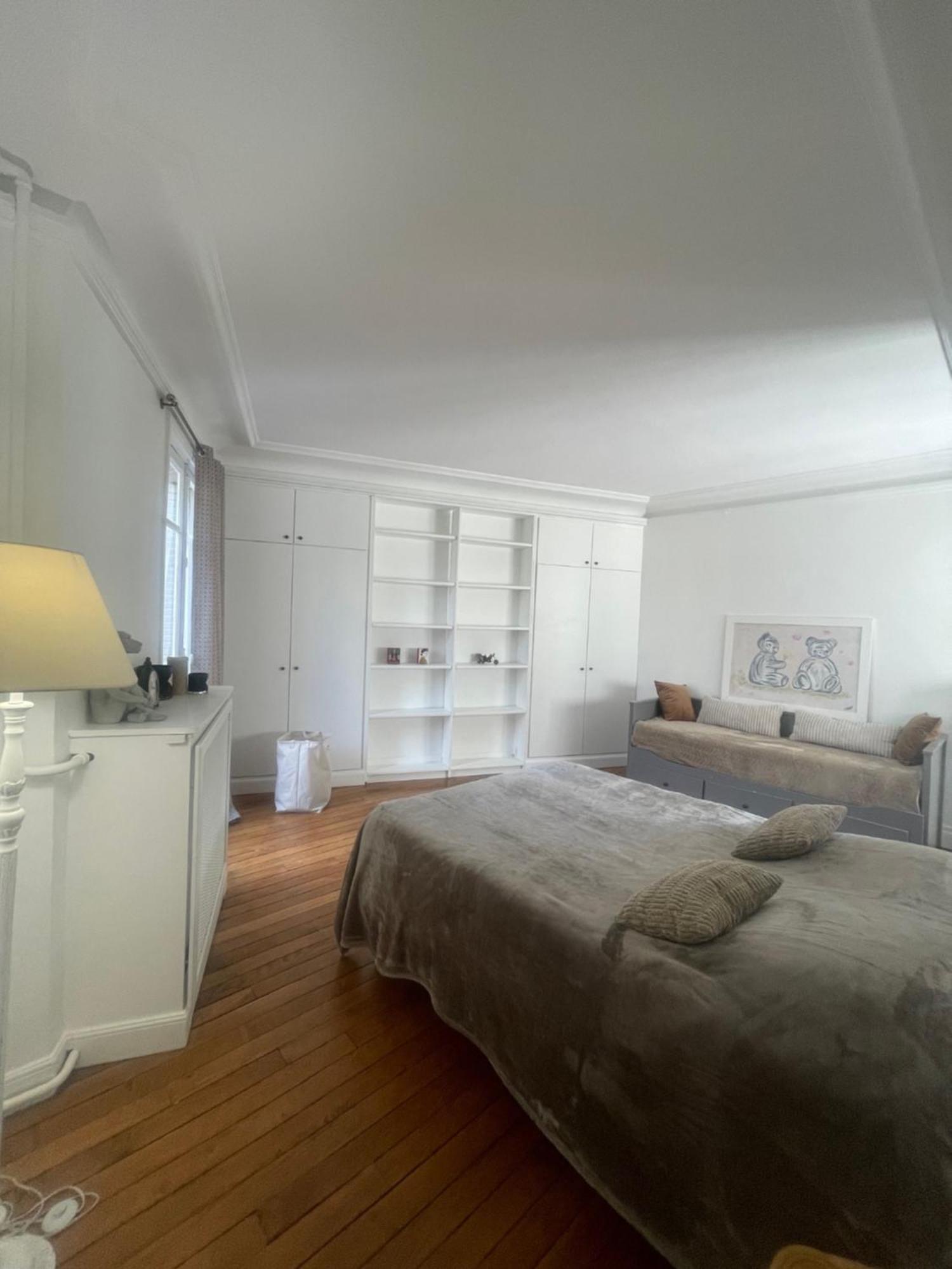 Superbe 200m2 Malesherbes Apartment *