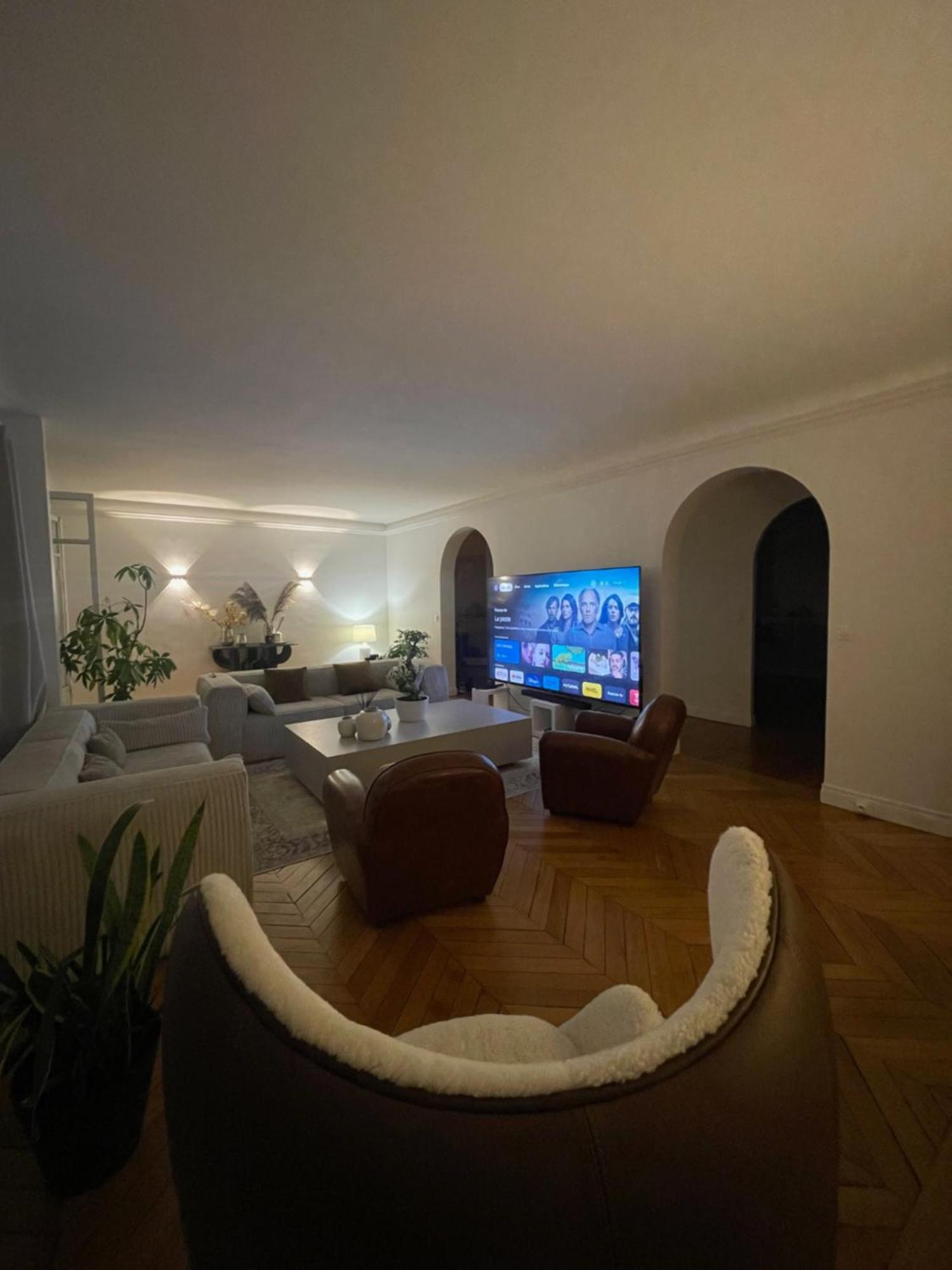 Superbe 200m2 Malesherbes Apartment