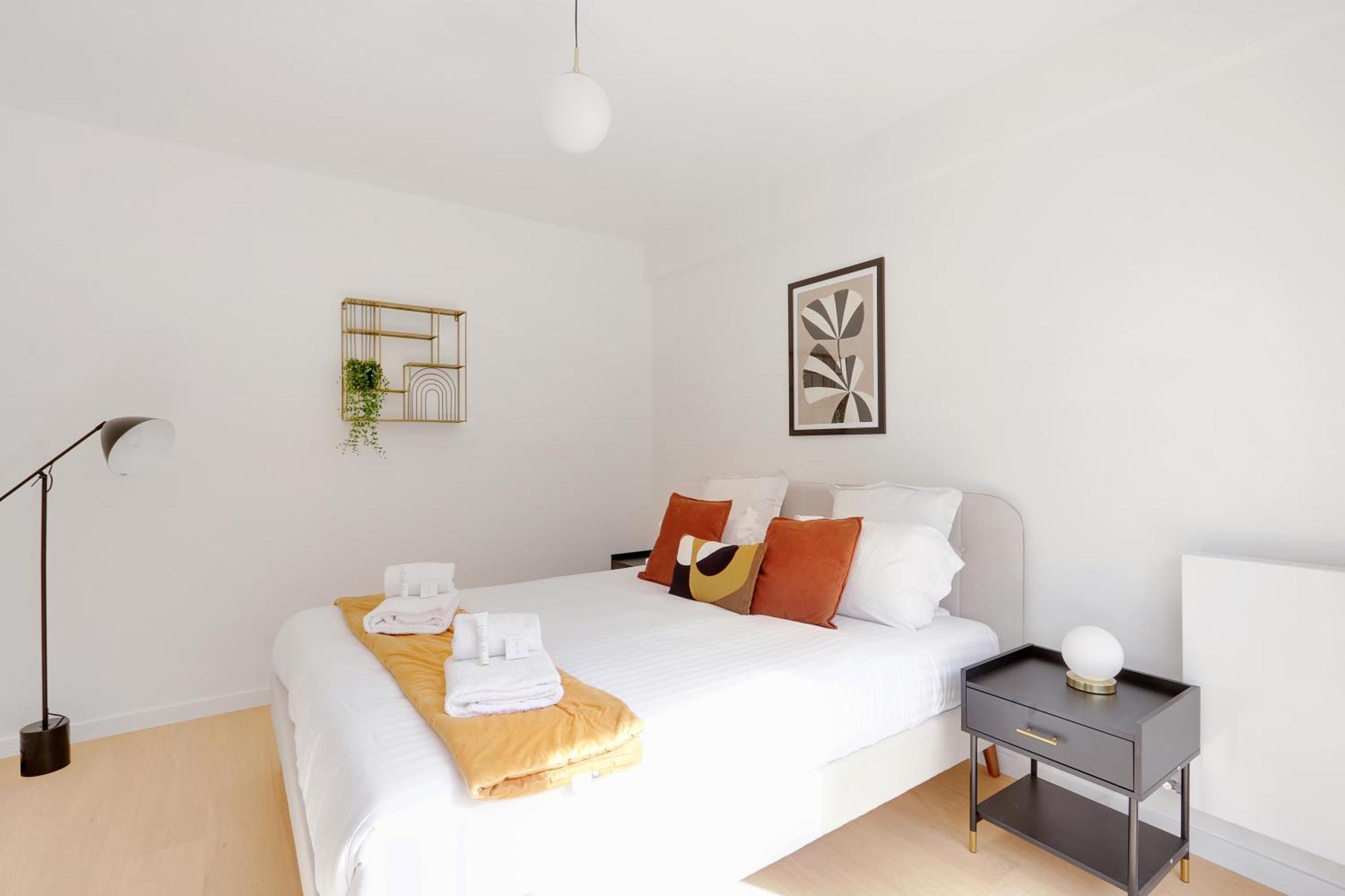 Pick A Flat's In Montmartre - Rue Ordener * Paris