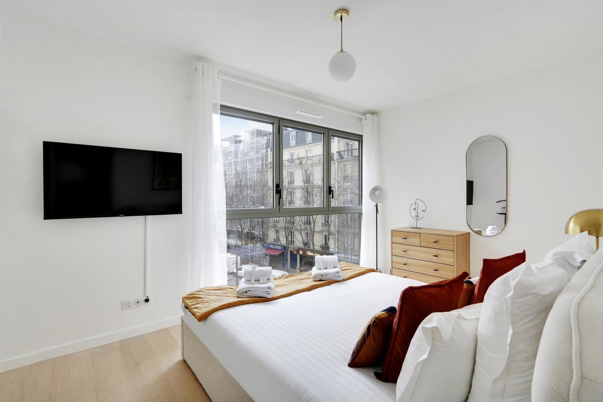 Pick A Flat's In Montmartre - Rue Ordener * Paris