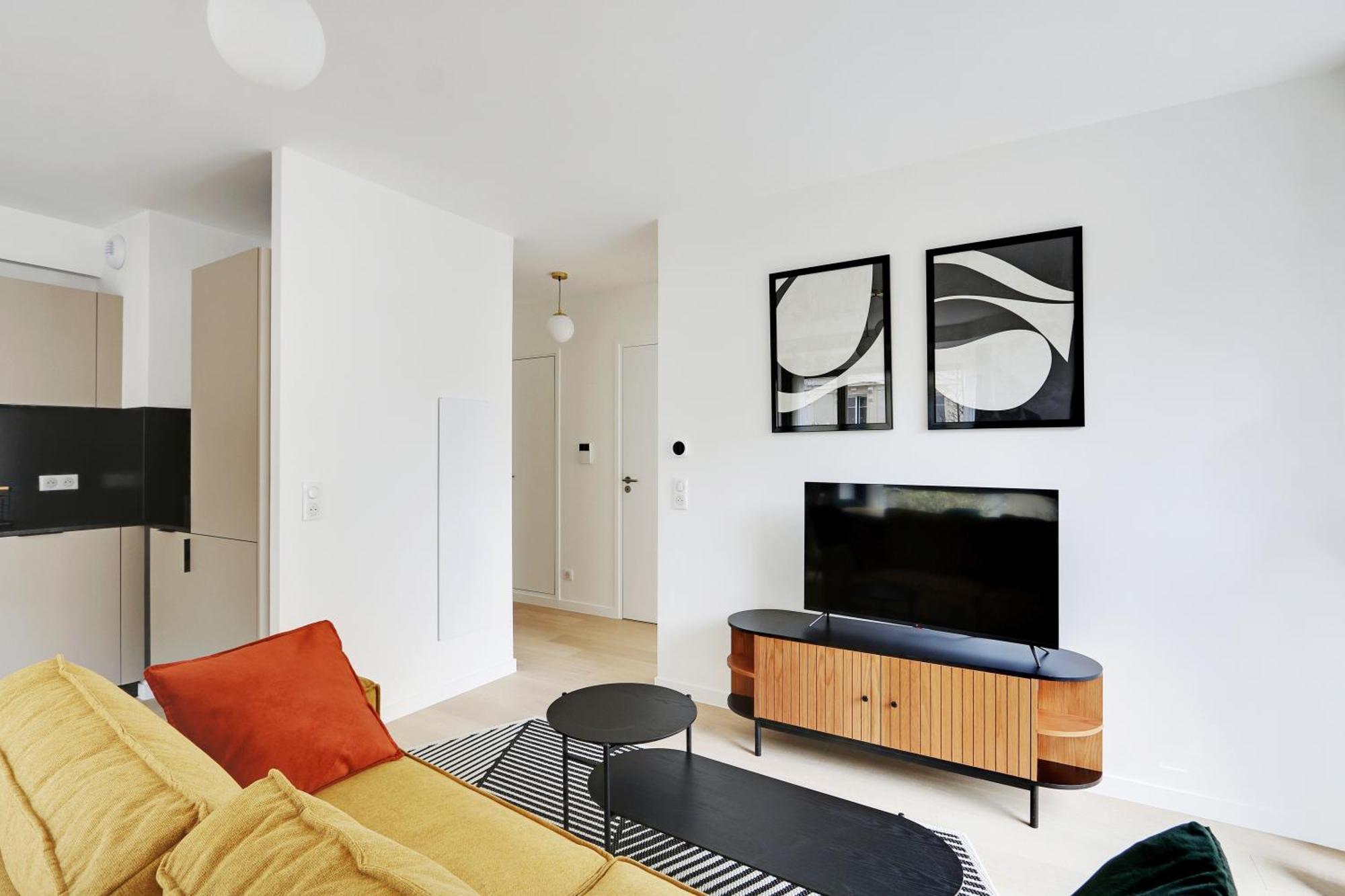 Pick A Flat's In Montmartre - Rue Ordener * Paris
