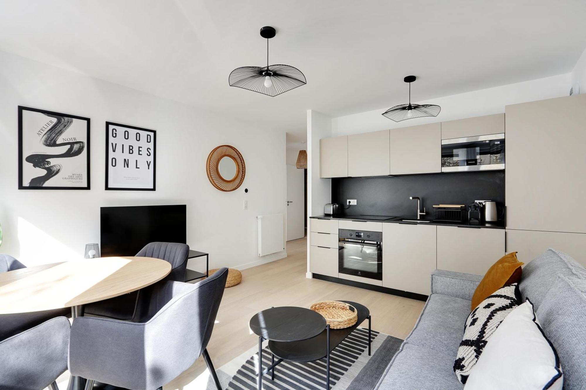 Pick A Flat's In Montmartre - Rue Ordener Apartment *