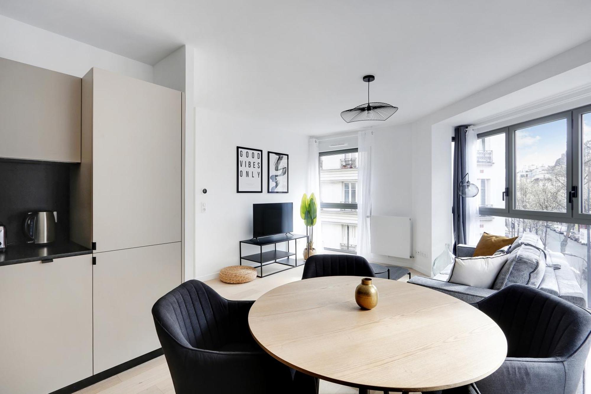 Apartment Pick A Flat's In Montmartre - Rue Ordener Paris