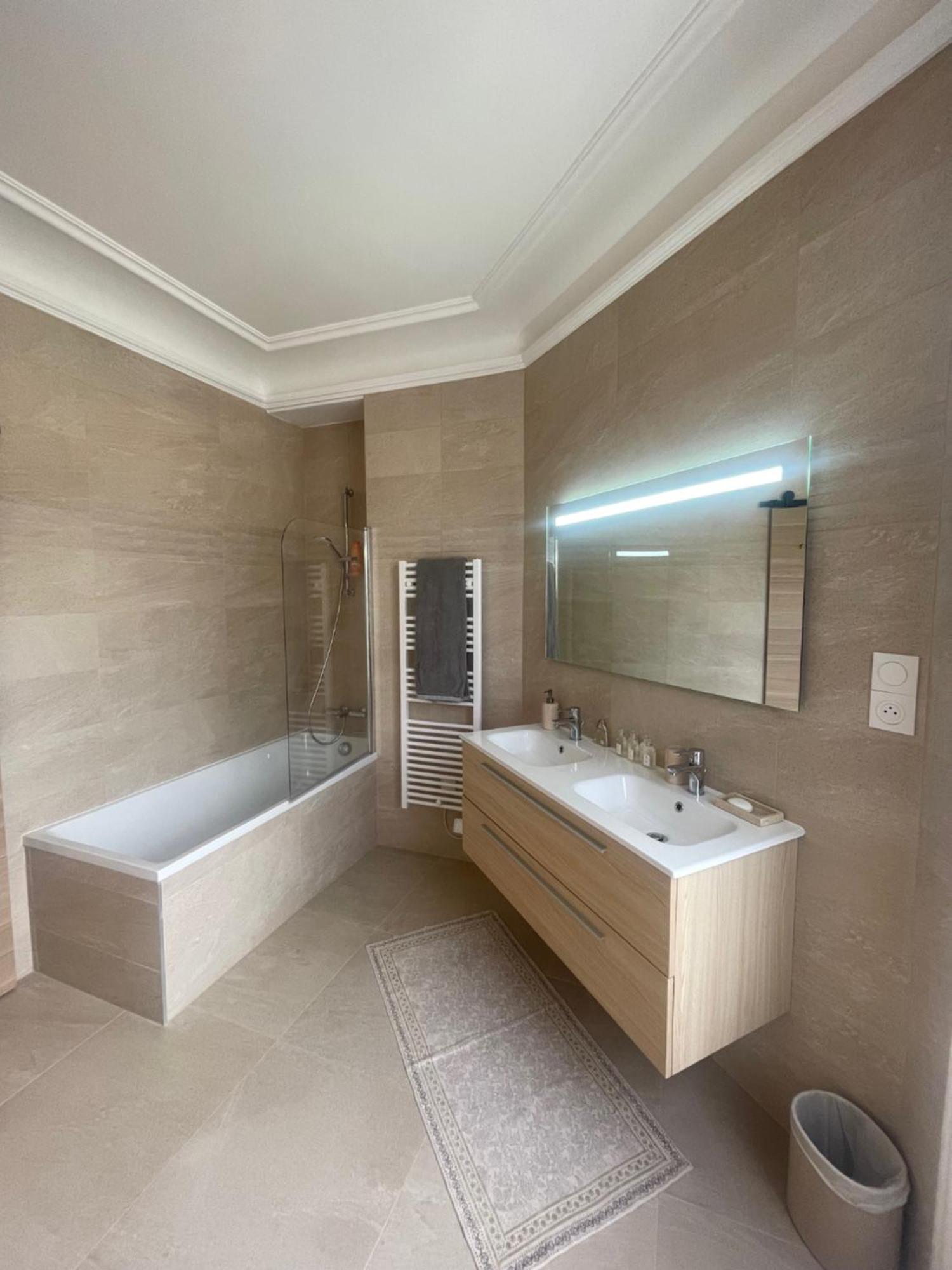 Superbe 200m2 Malesherbes *