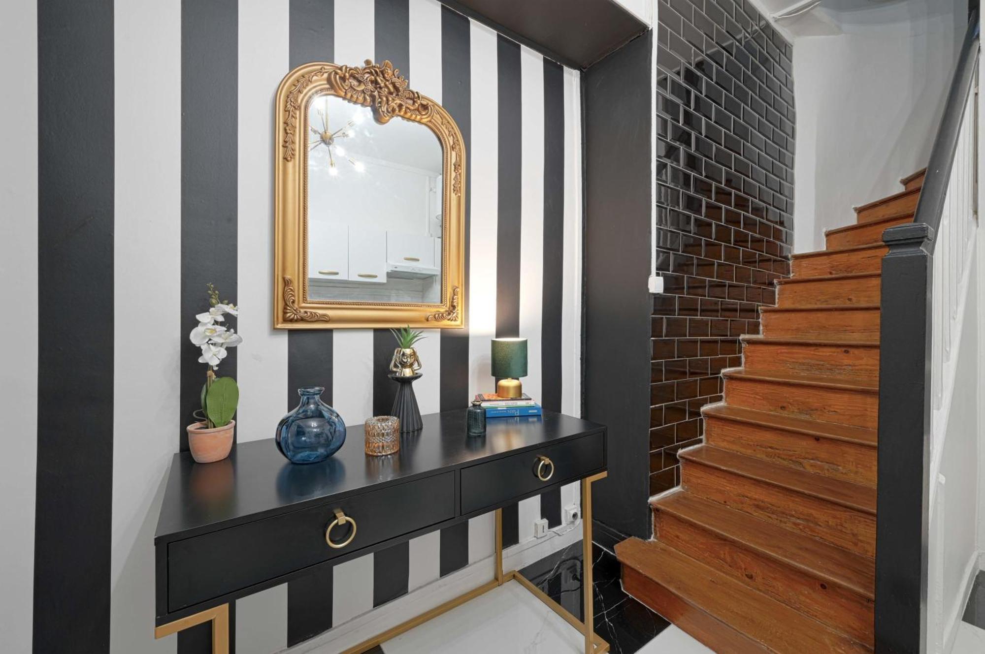 Fabulous Two Floor In 9th