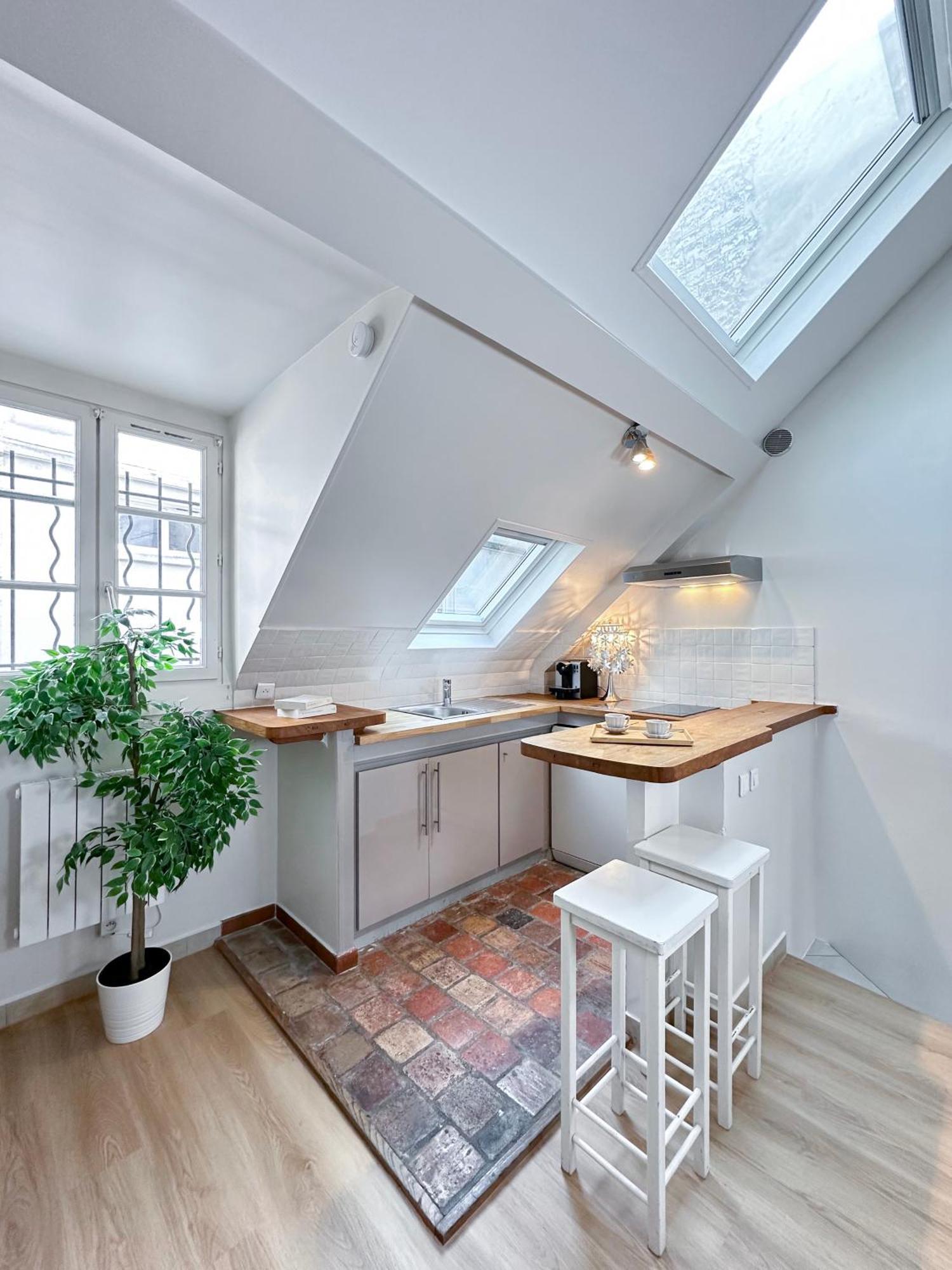Unique & Beautiful Duplex In Saint-germain Apartment *