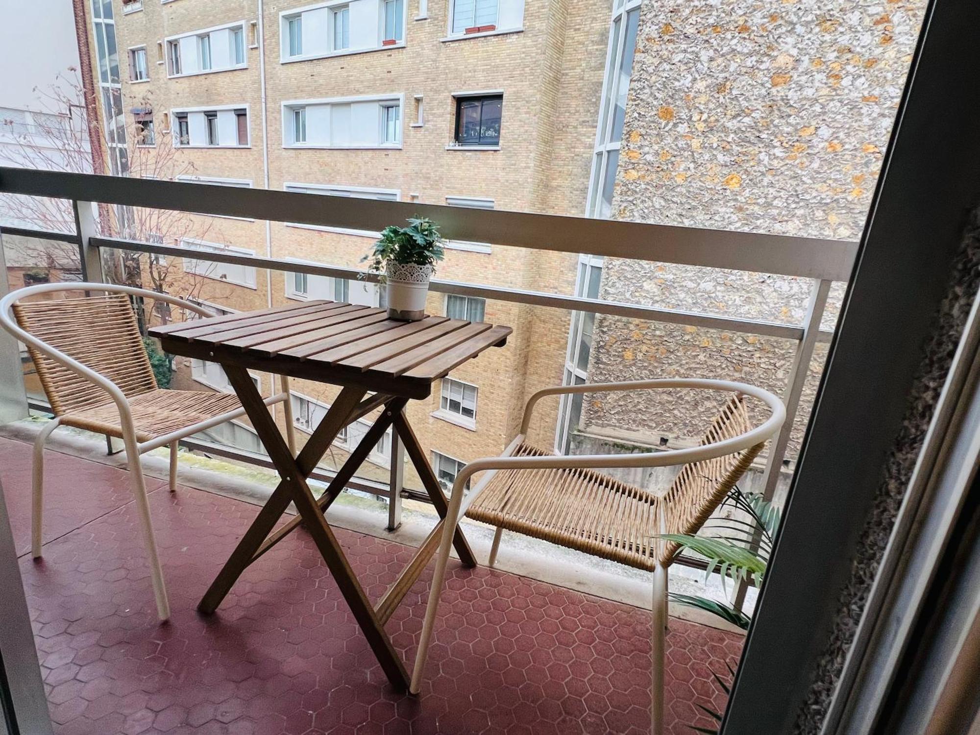 Studio Trocadero Apartment