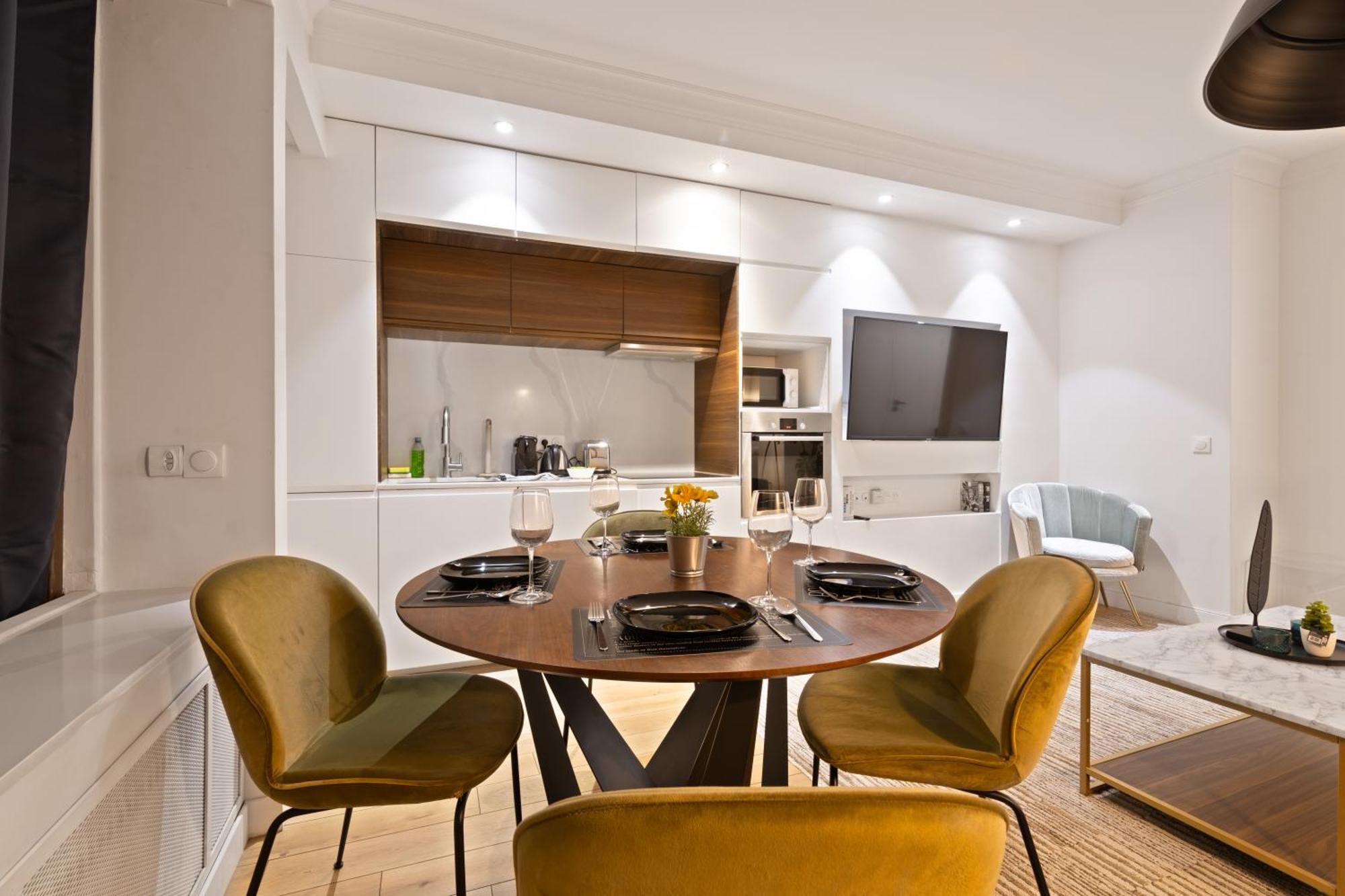 Appartement Quartier Arc De Triomphe 4 Free Netflix