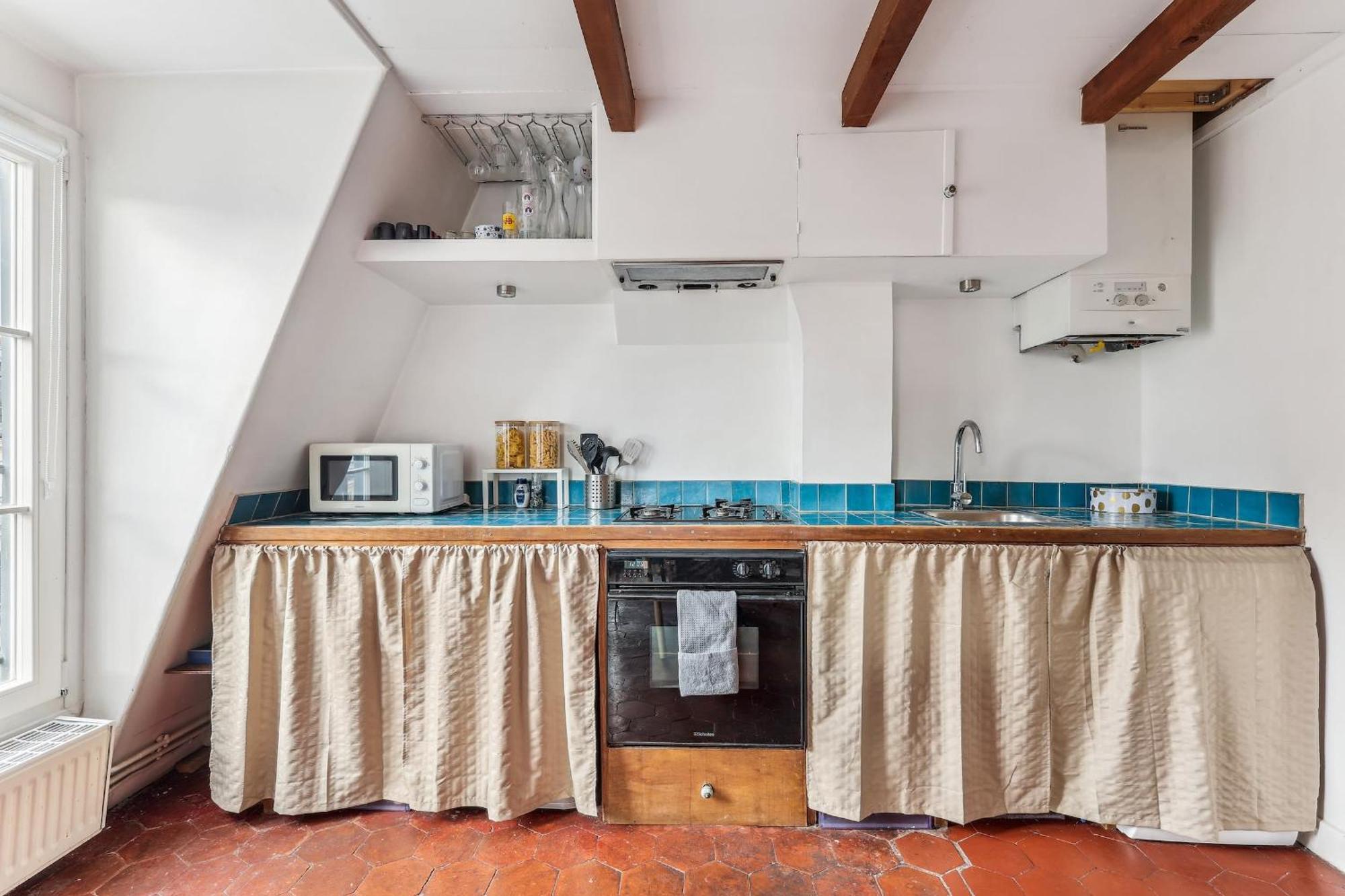 Latin 1br Or 2br Cozy Apartment *