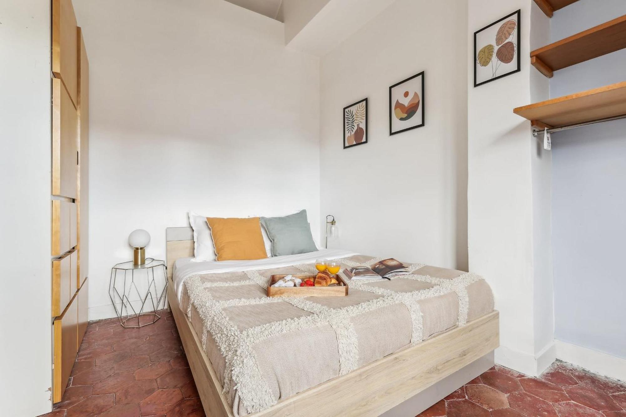 Latin 1br Or 2br Cozy Apartment