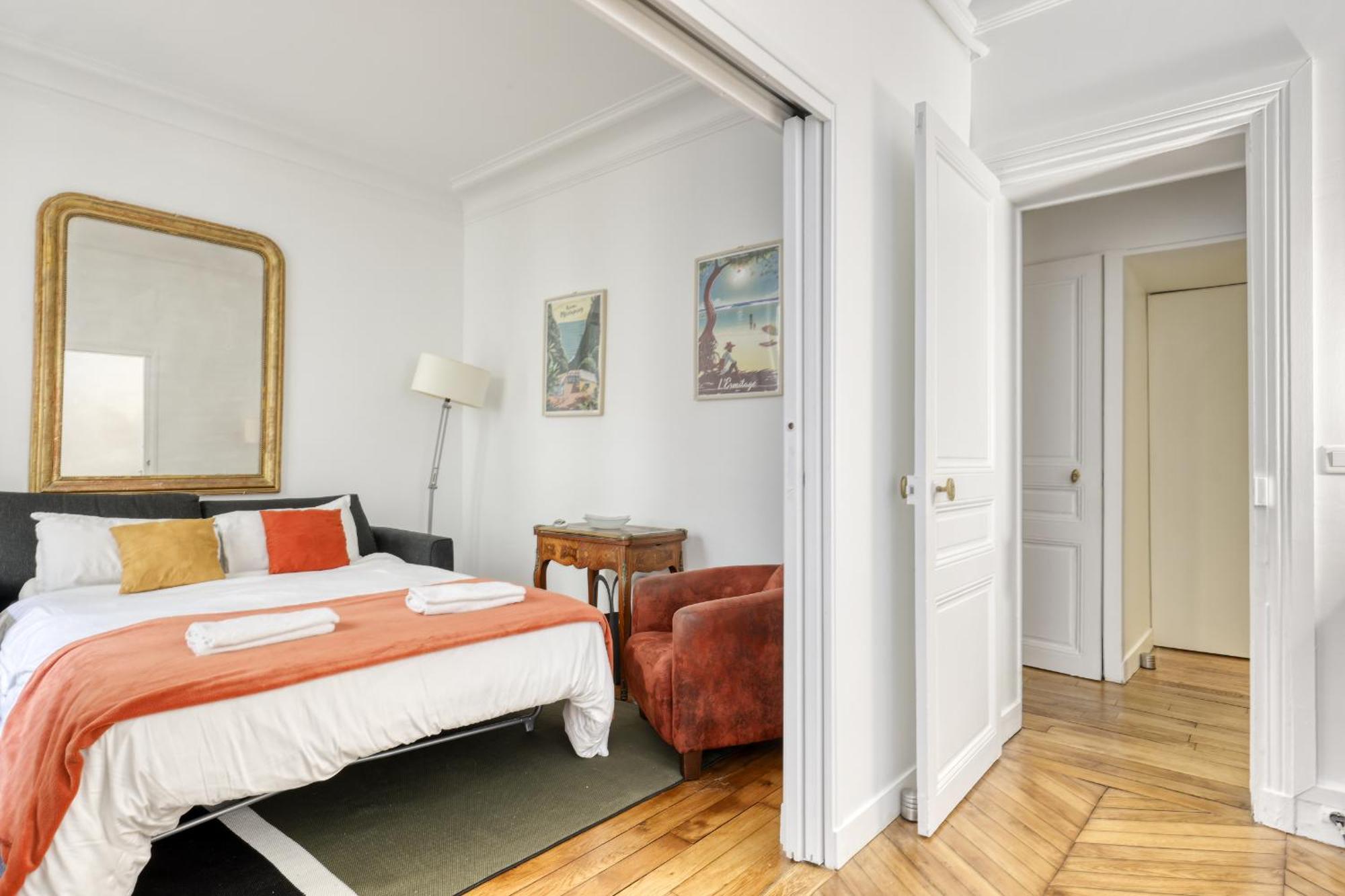 Apartment Perfect T2 At The Foot Of The Eiffel Tower-paris 7 *