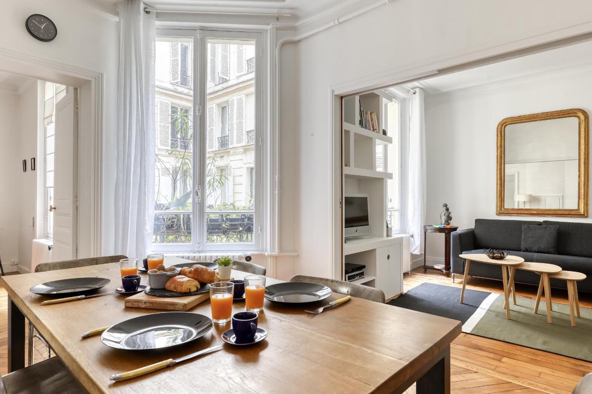 Perfect T2 At The Foot Of The Eiffel Tower-paris 7 Apartment *