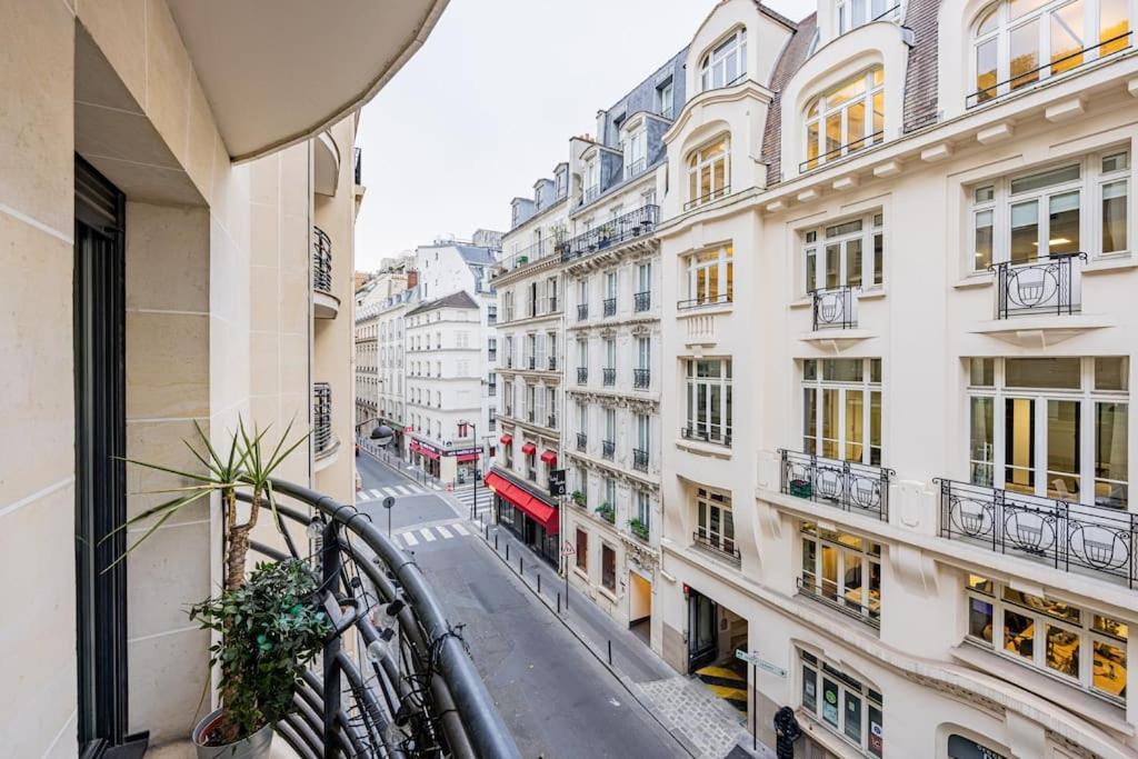Apartamento Grand Et Central, 8e Pres Elysee Paris