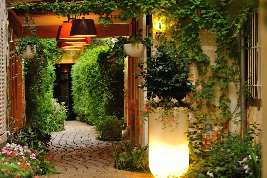 Les Patios Du Marais 2 Paris