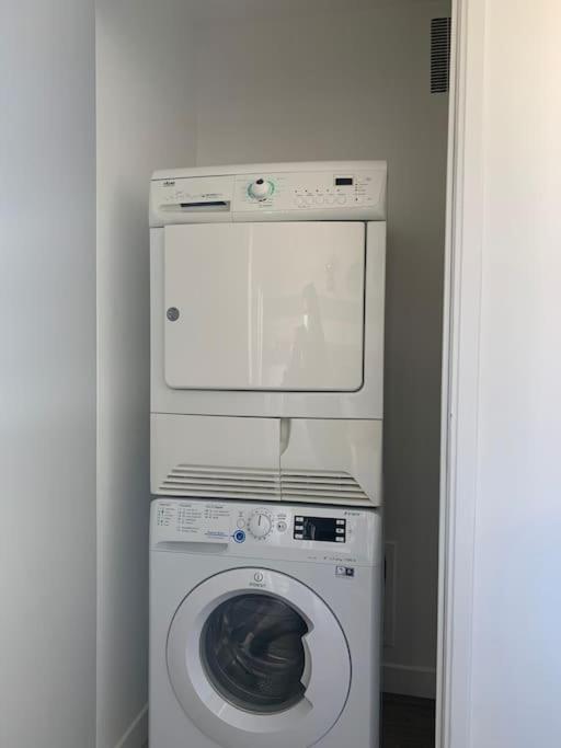 Buttes Chaumont - Free Parking Apartment