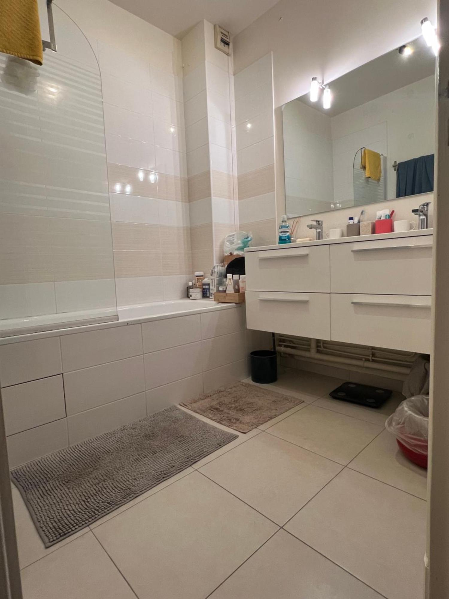 Apartment Champs-elysees - 6 Personnes - De Gamme