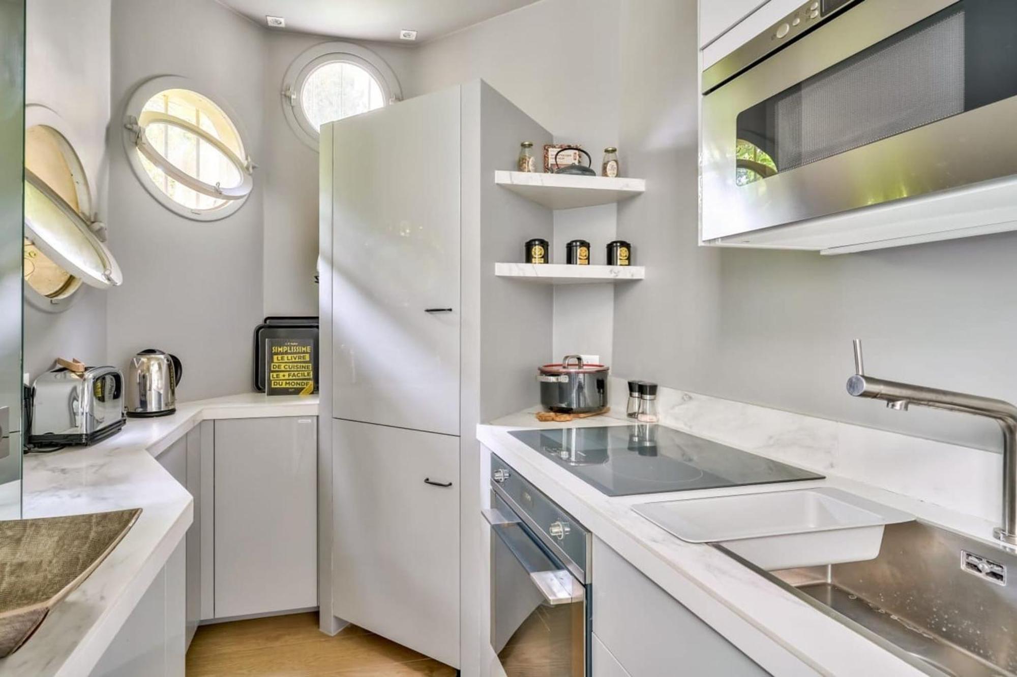 Superb In The Heart Of Saint-germain Paris