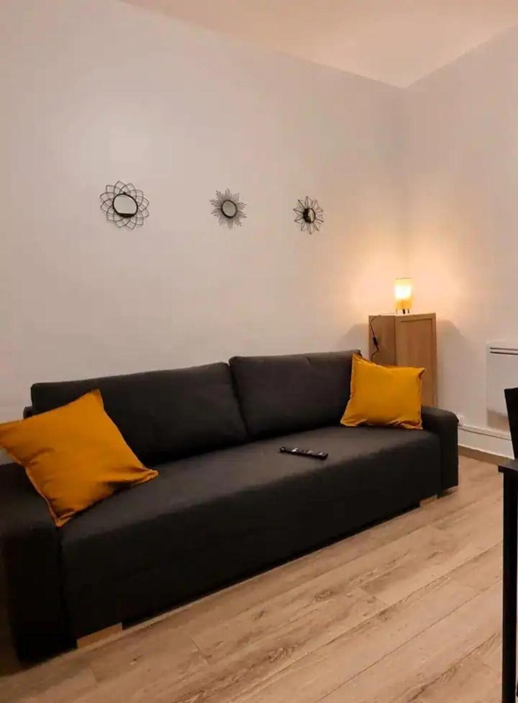 Apartment Cocon Parisien - Montmartre & Metro 13 & 14