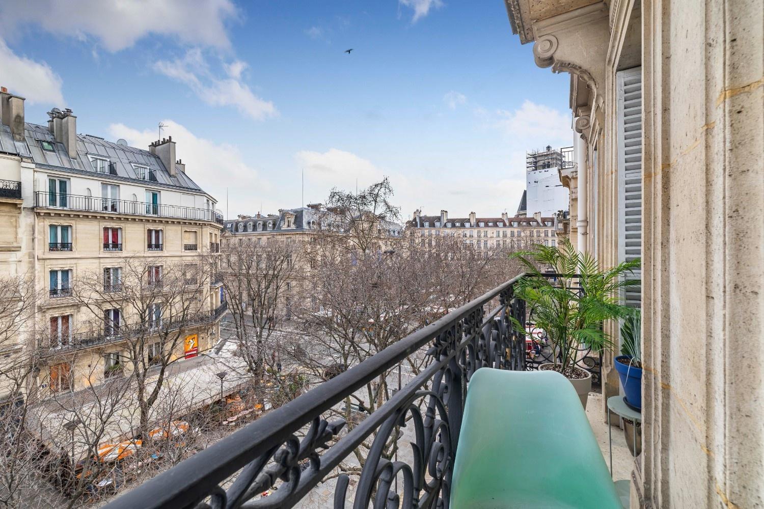 Cinque Stelle Apartment Paris