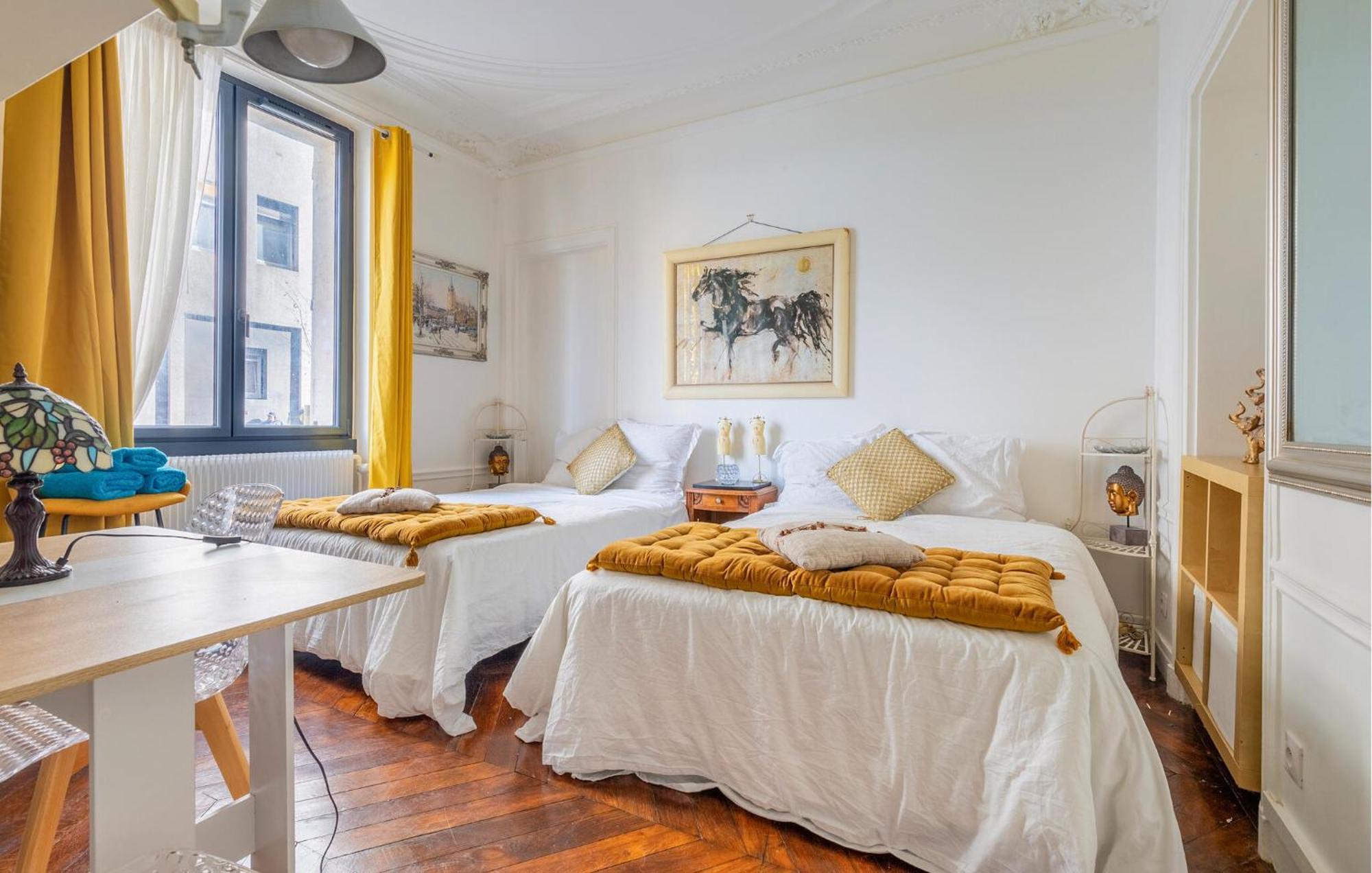 Apartment Amazing In With Kitchen Paris