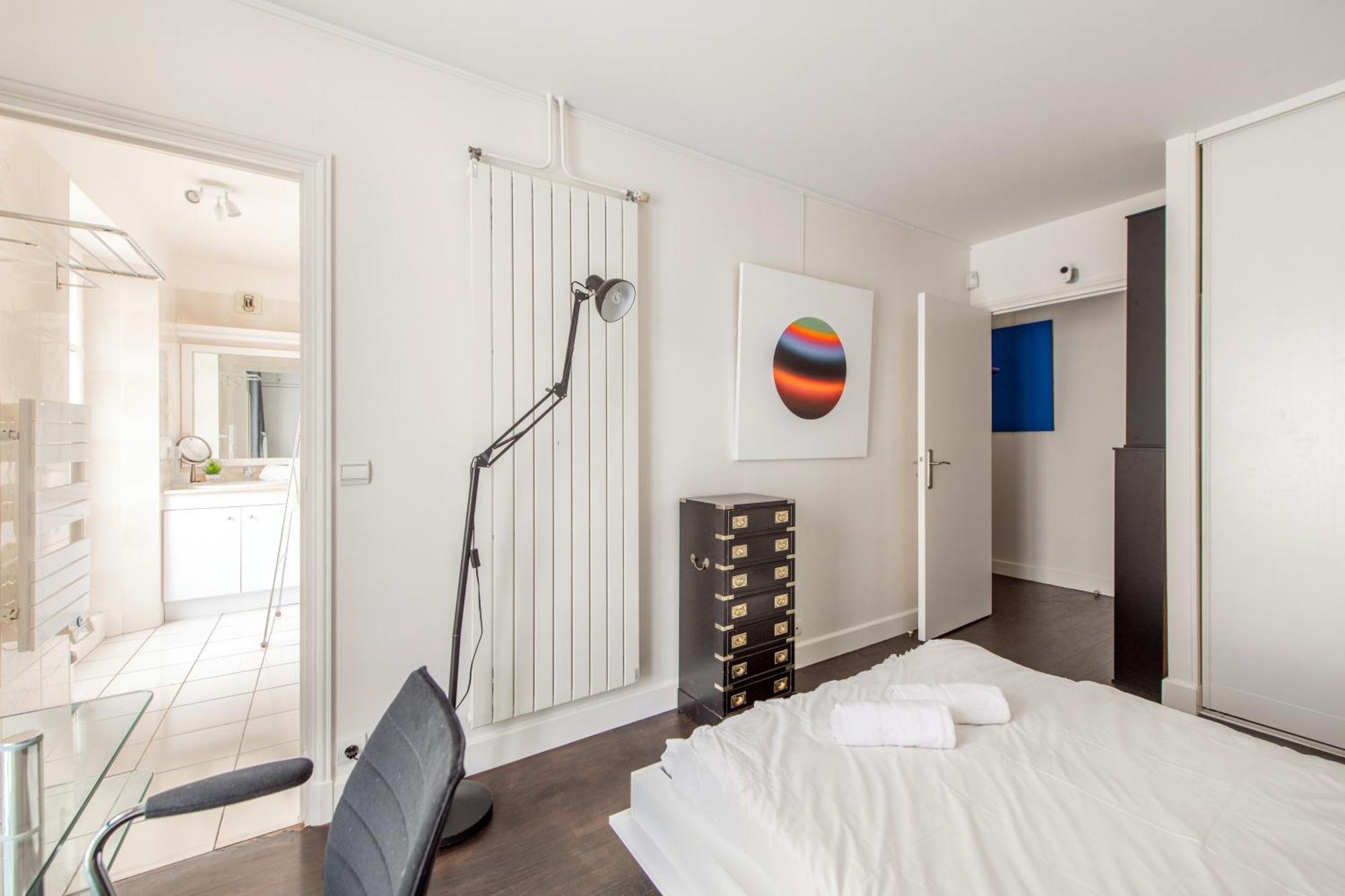 Charming 4 Guests At Galeries Lafayette And Printemps 9th Ard With Air Conditioning Appartement