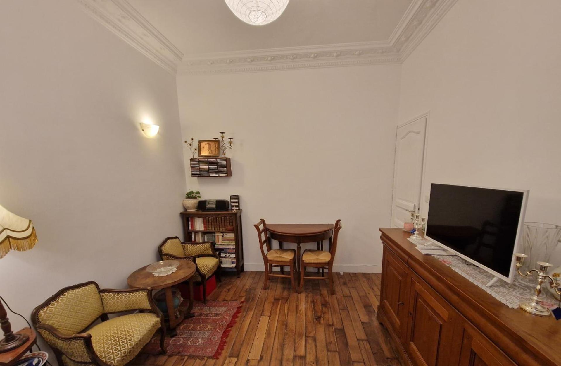 Apartment 2 Pieces A Auteuil Paris
