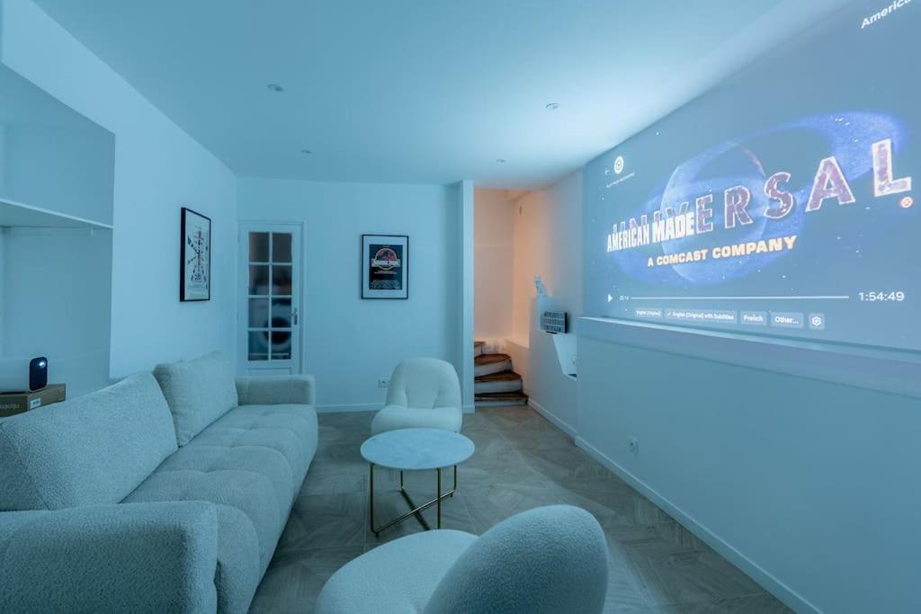 New - Luxeux Avec Cinema Et Sauna *