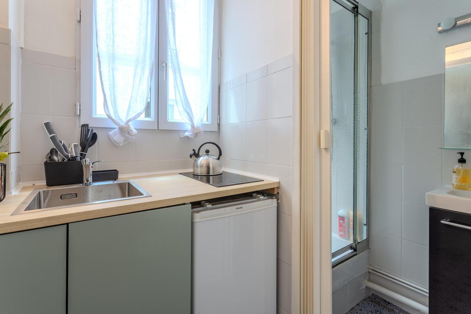 Le Studio D'alesia Apartment *