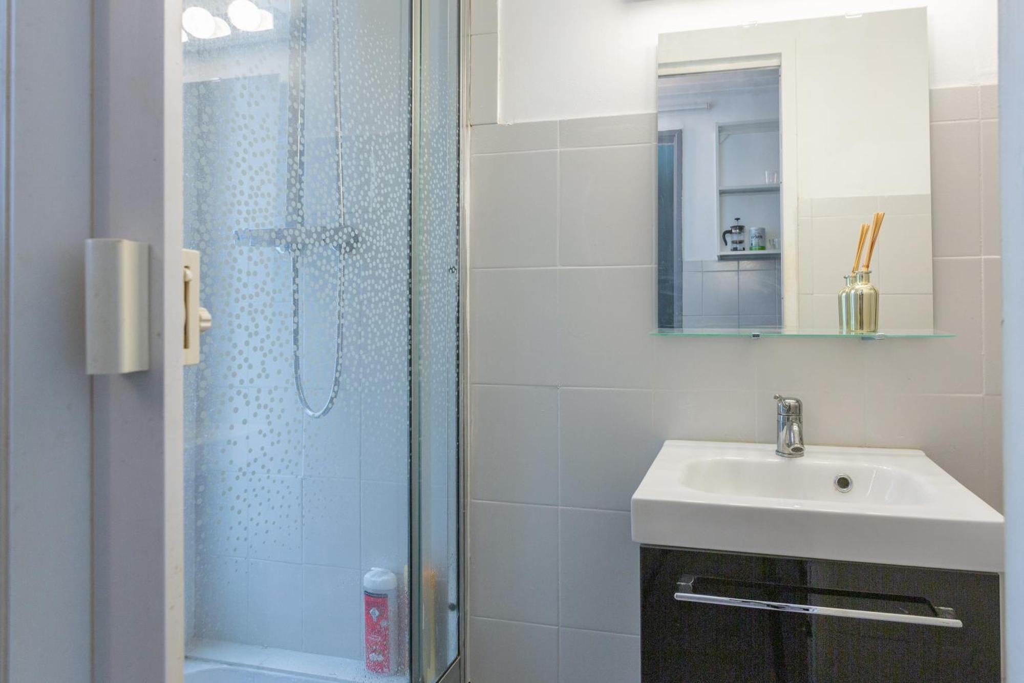 Le Studio D'alesia Apartment