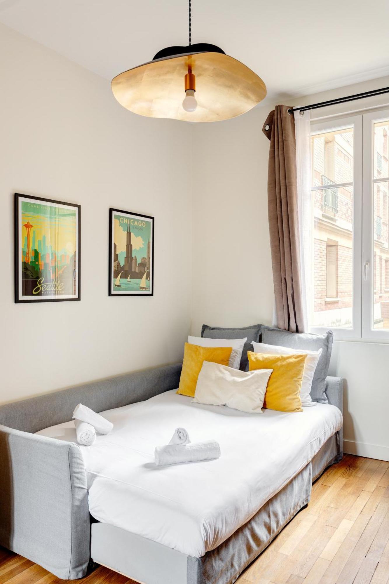 15 Cocoon Apartment