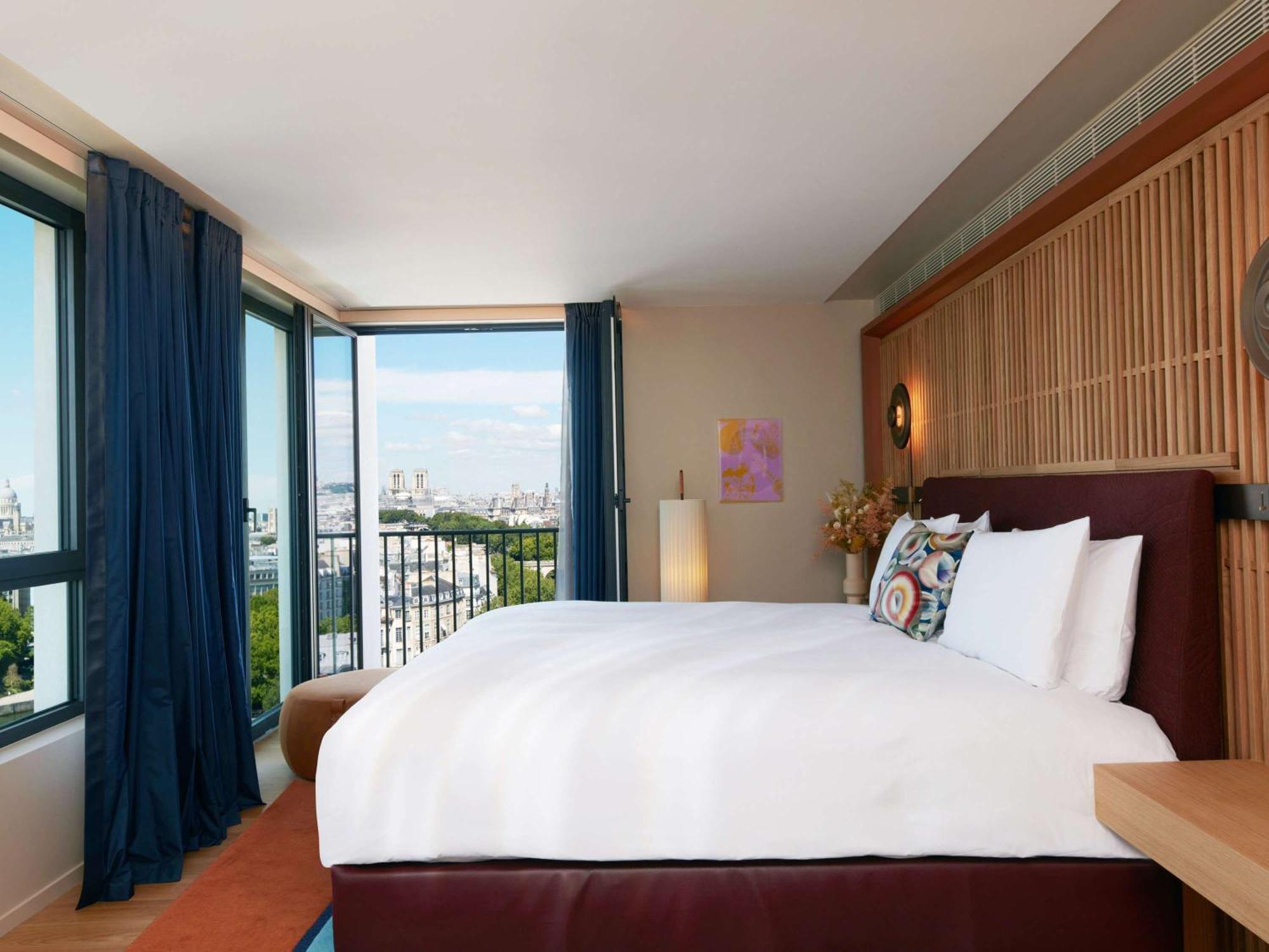 So/ Hotel 5*