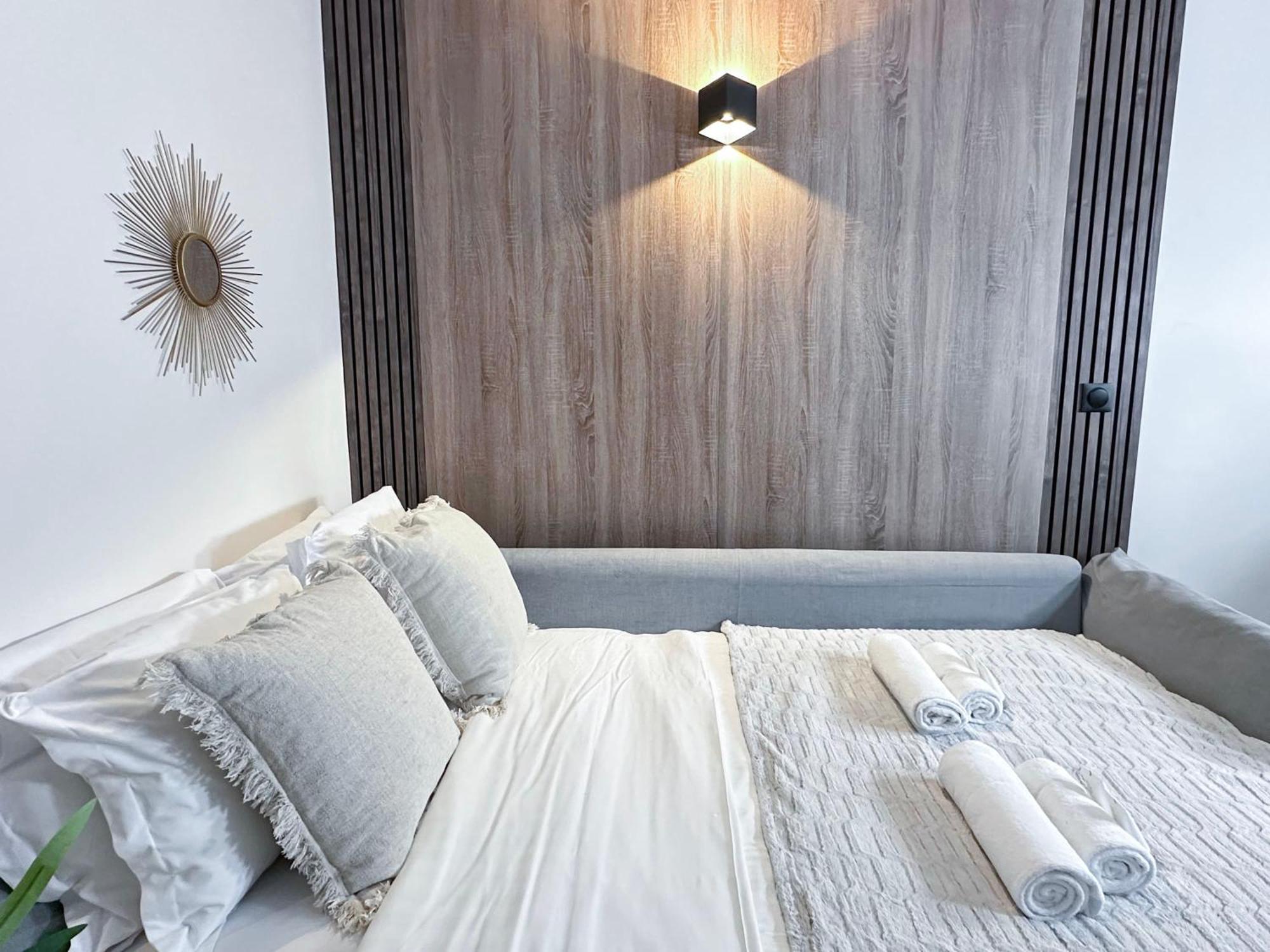 Champs-elysees Finest Flat Apartment