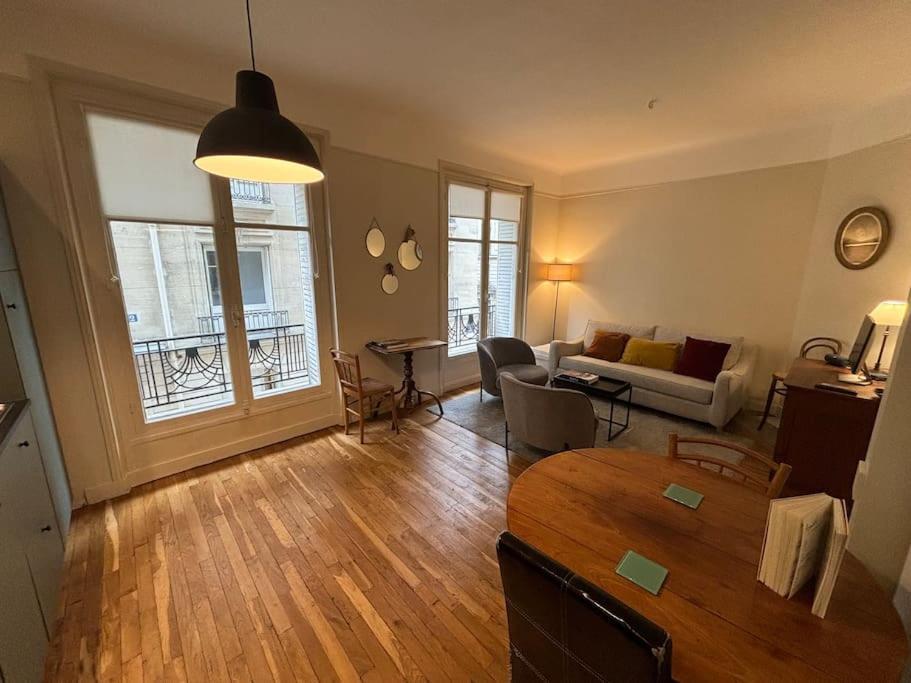 Appartement Elegance Parisienne Pour 4 Personnes *
