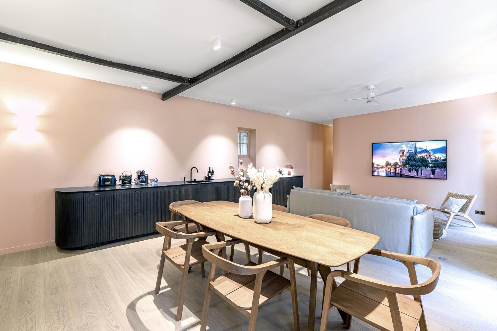 Marais - 4 Pieces De 115 M2 - Grand Salon Convivial