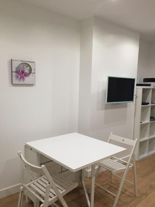 Apartment 5e Quartier Latin 2 Pieces En Bail Mobilite