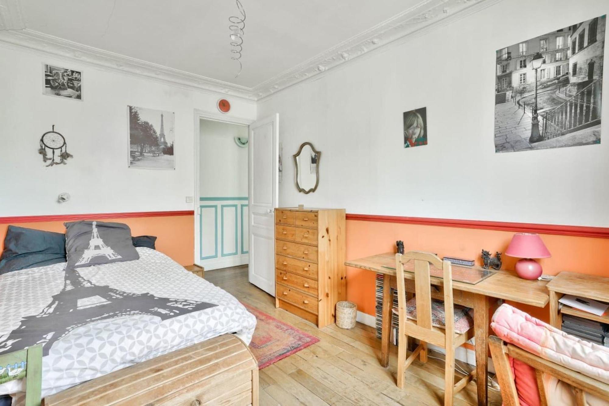 Beautiful Cocoon Near Montmartre Apartment *