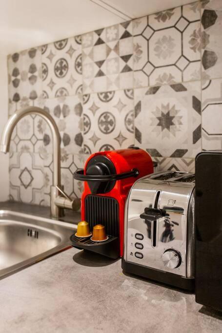 Apartment Condamine/batignolles : Cosy Studio Paris