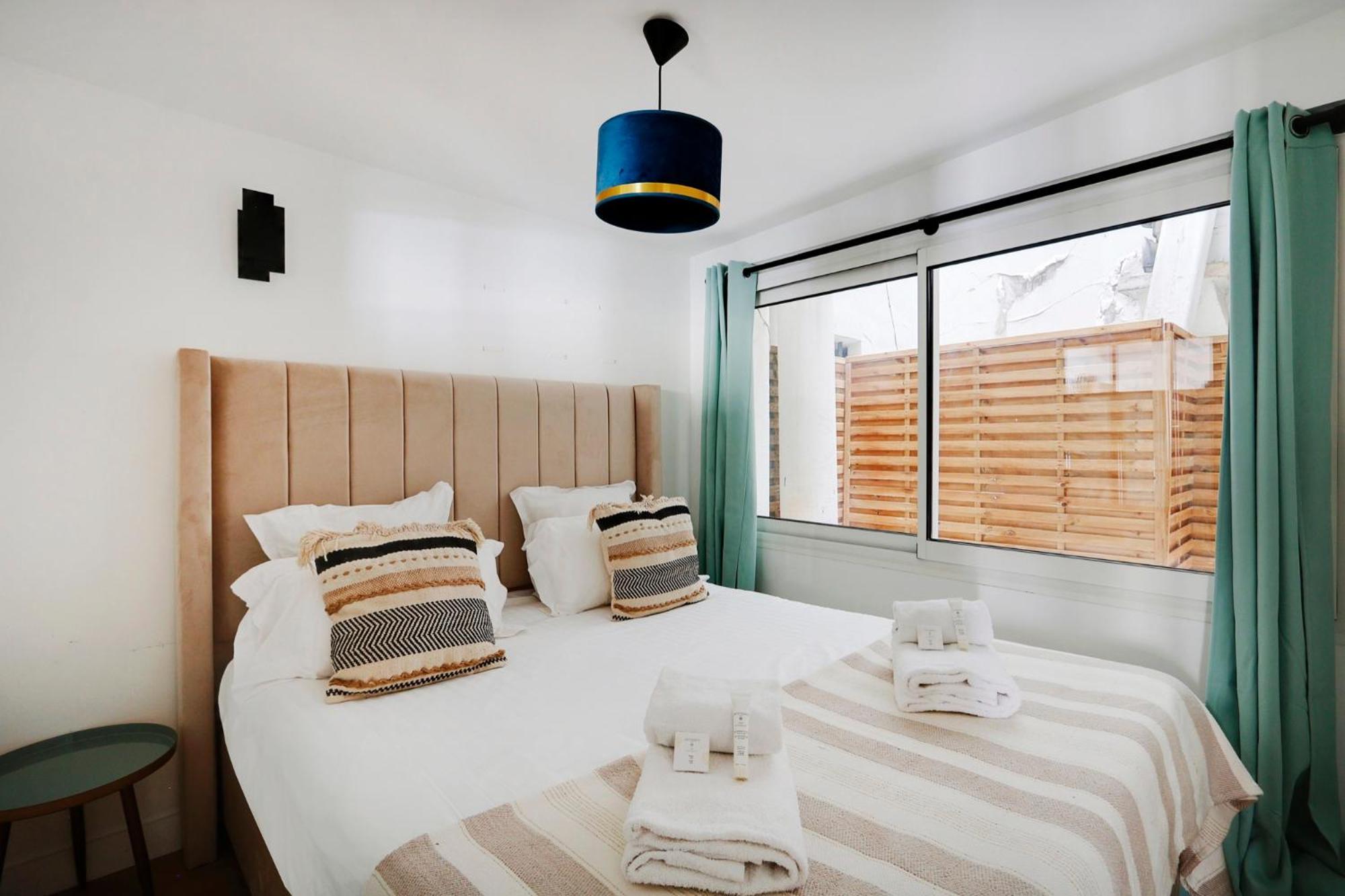Pick A Flat's In Saint-germain-des-pres - Rue Dauphine Apartment *