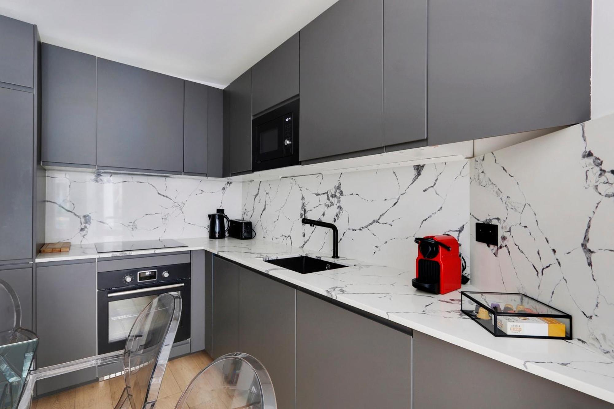 Apartment Pick A Flat's In Saint-germain-des-pres - Rue Dauphine