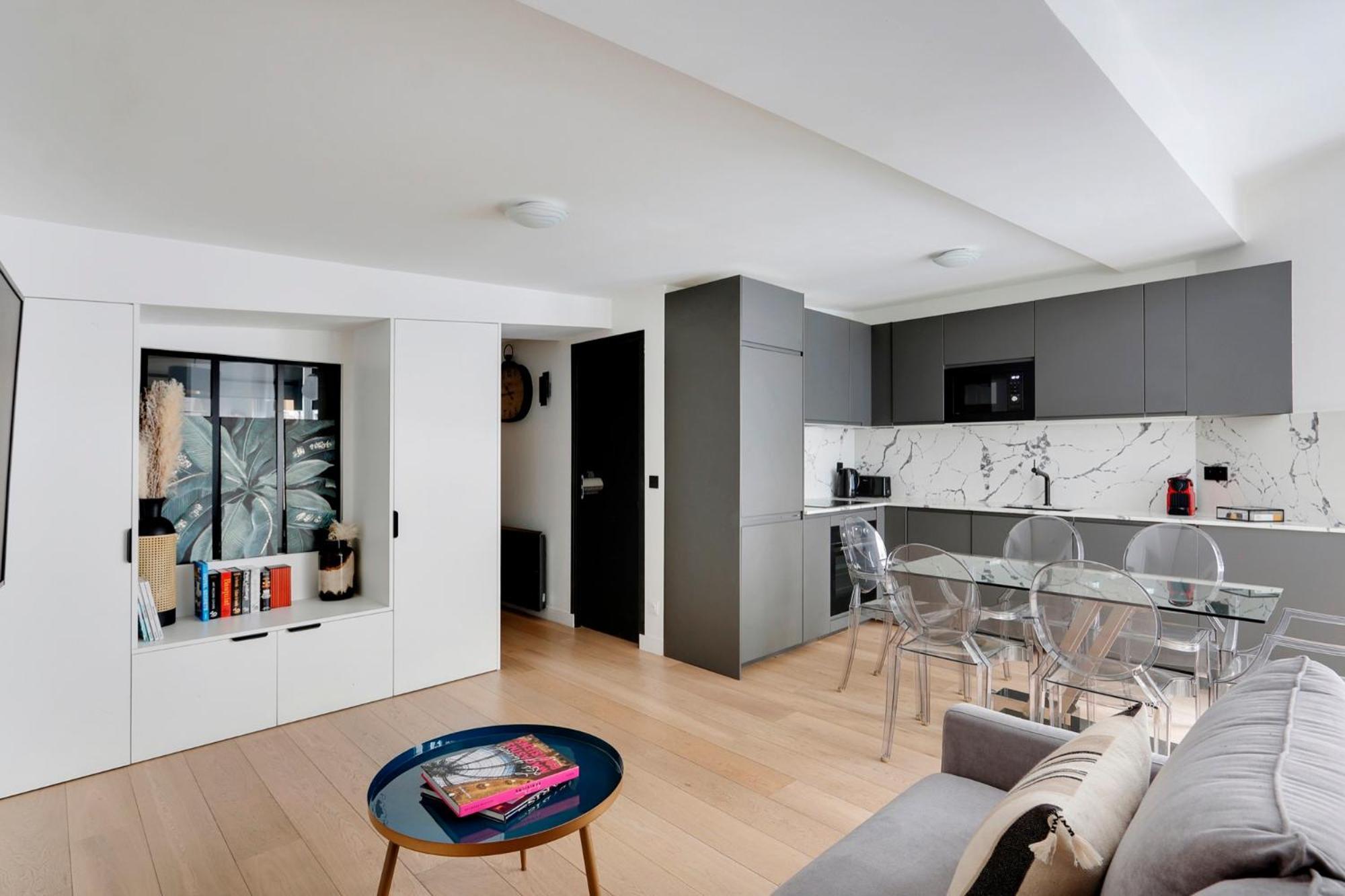 Pick A Flat's In Saint-germain-des-pres - Rue Dauphine Apartment
