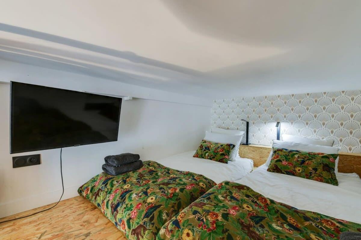 Apartment Stylish And Sunny 7bd With Garden For 17 Guests!