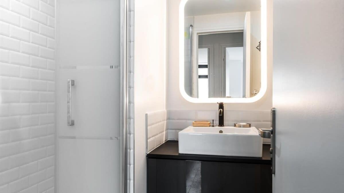 Apartamento Bright & Renovated 3bd For 8 Guests In Le Marais!