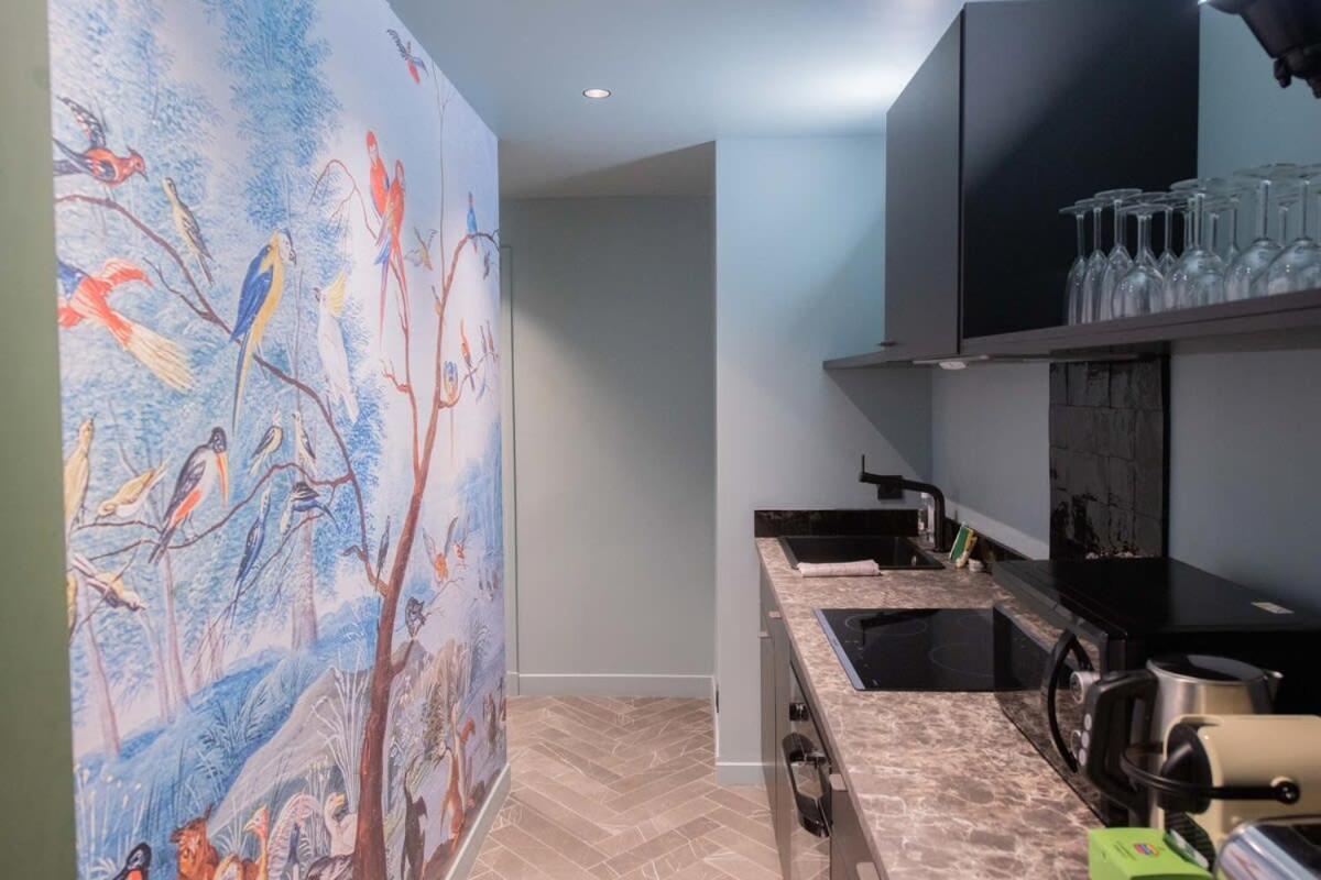 Recently Renovated 3bd Next To Invalides Appartement *