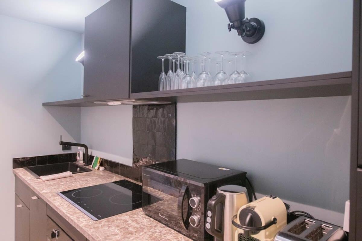 Recently Renovated 3bd Next To Invalides Appartement Paris