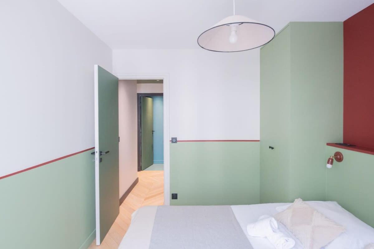 Recently Renovated 3bd Next To Invalides Appartement