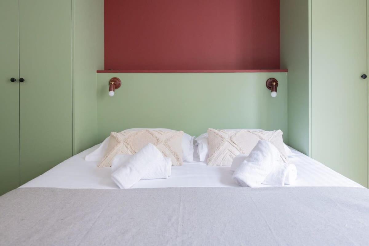 Recently Renovated 3bd Next To Invalides Appartement *