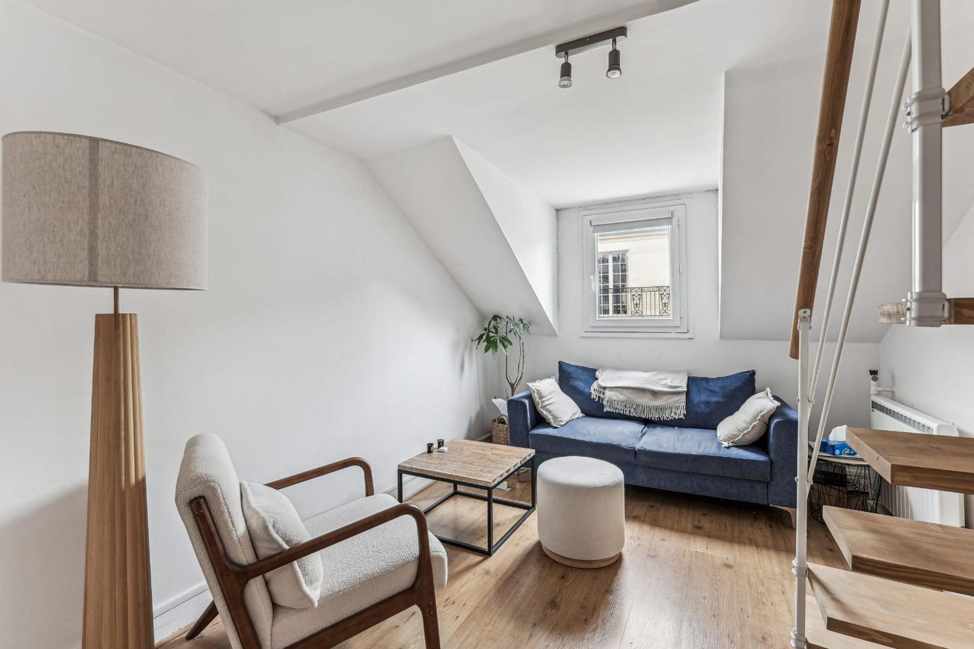 Magnifique Appart Duplex Metro 2pers Apartamento *